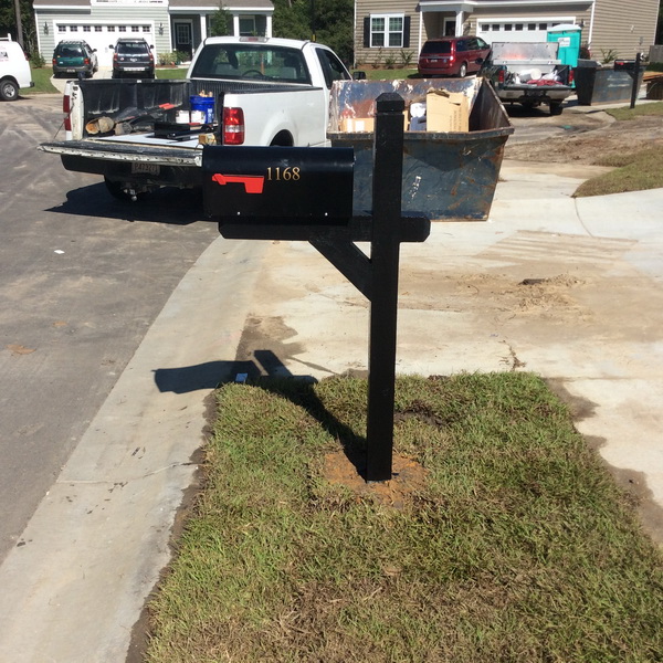 Moss Grove Plantation- Mailbox and Post