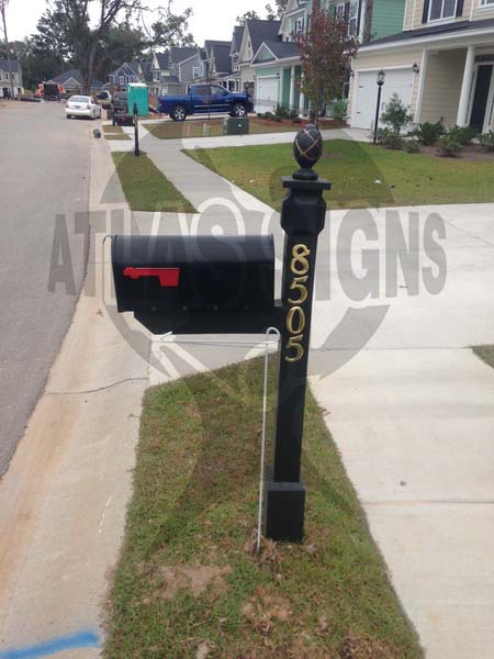 Indigo Palms- Mailbox and Post