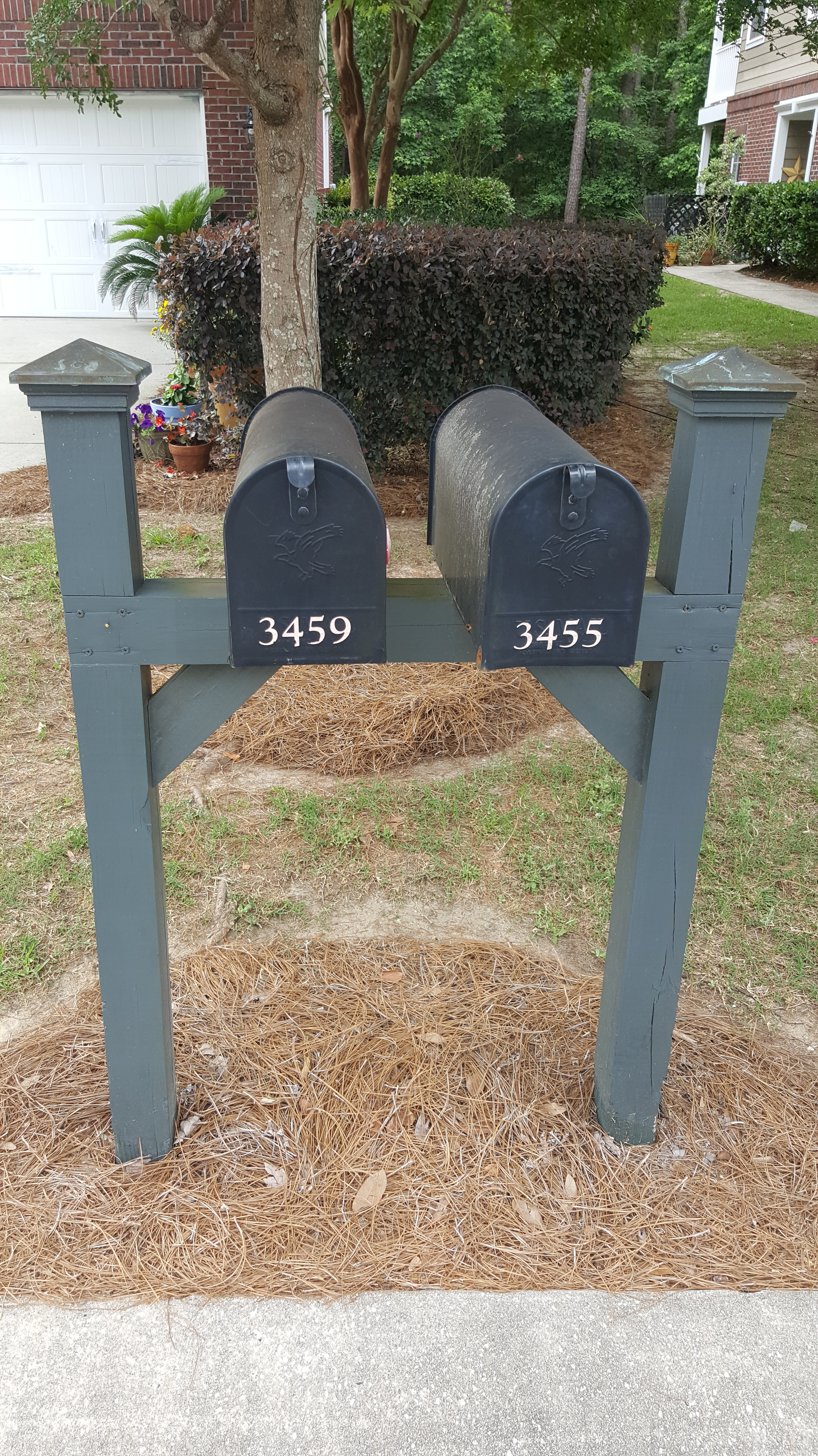 Kensington- 2 Mailboxes and Post