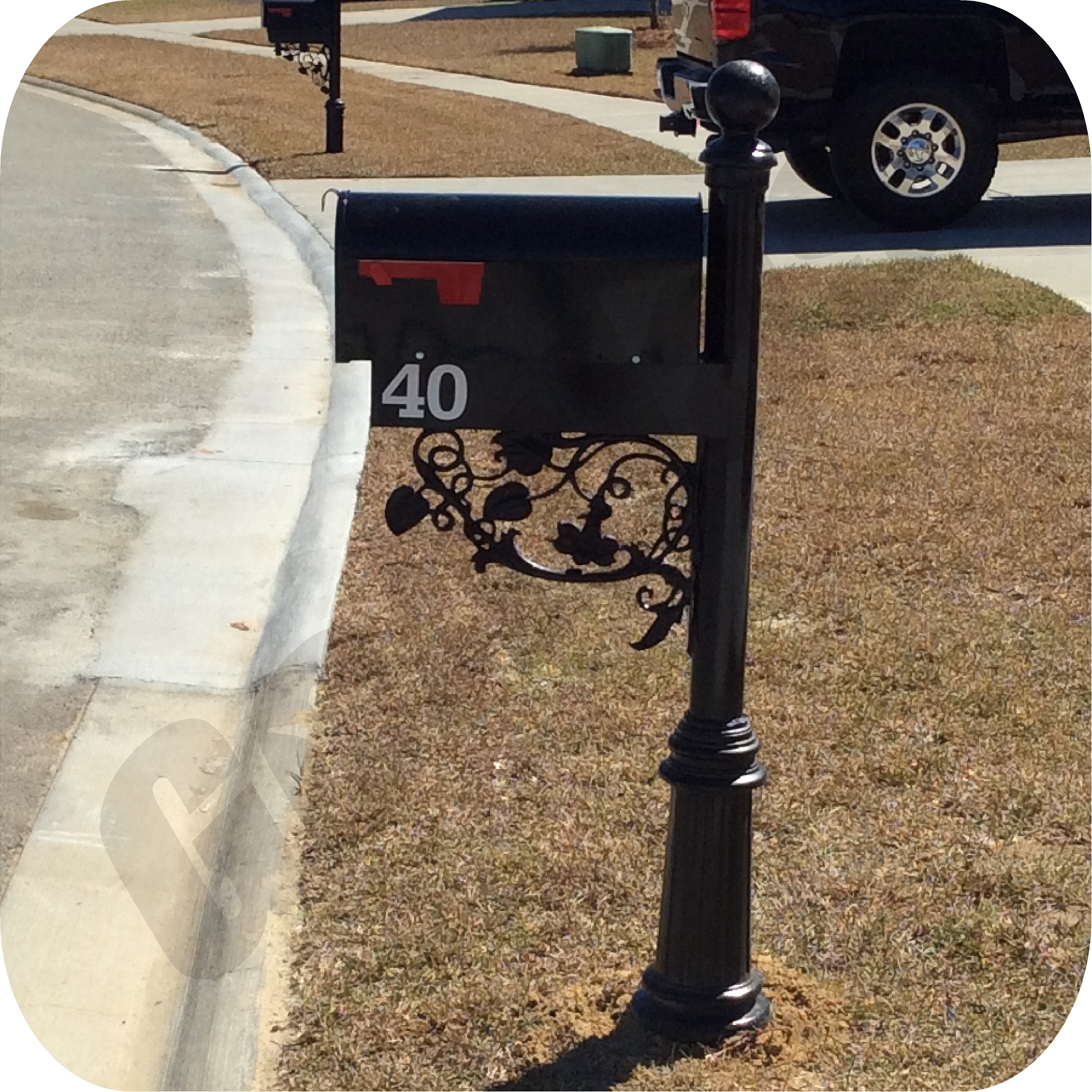 Highland Falls- Mailbox and Post