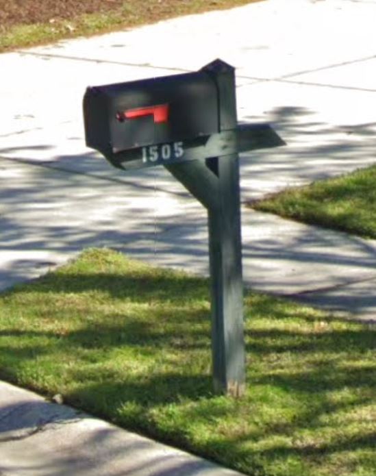 Wellesley Place-Mailbox and Post #2