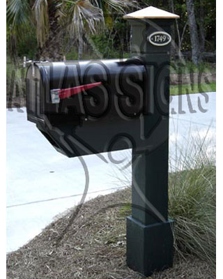 Melrose- Mailbox and Post