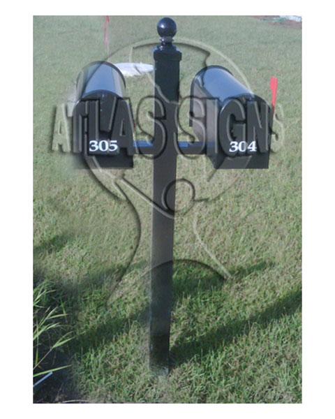Hunt Club- 2 Mailboxes and Post